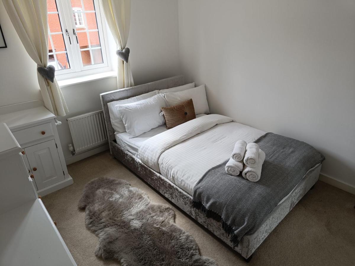 3 Bedroom Townhouse Near Bicester Village 외부 사진