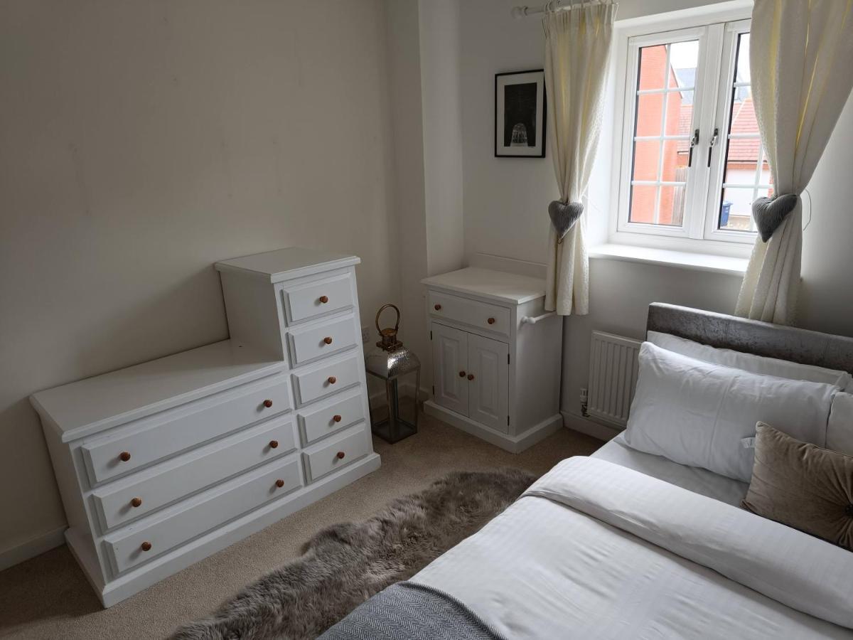 3 Bedroom Townhouse Near Bicester Village 외부 사진