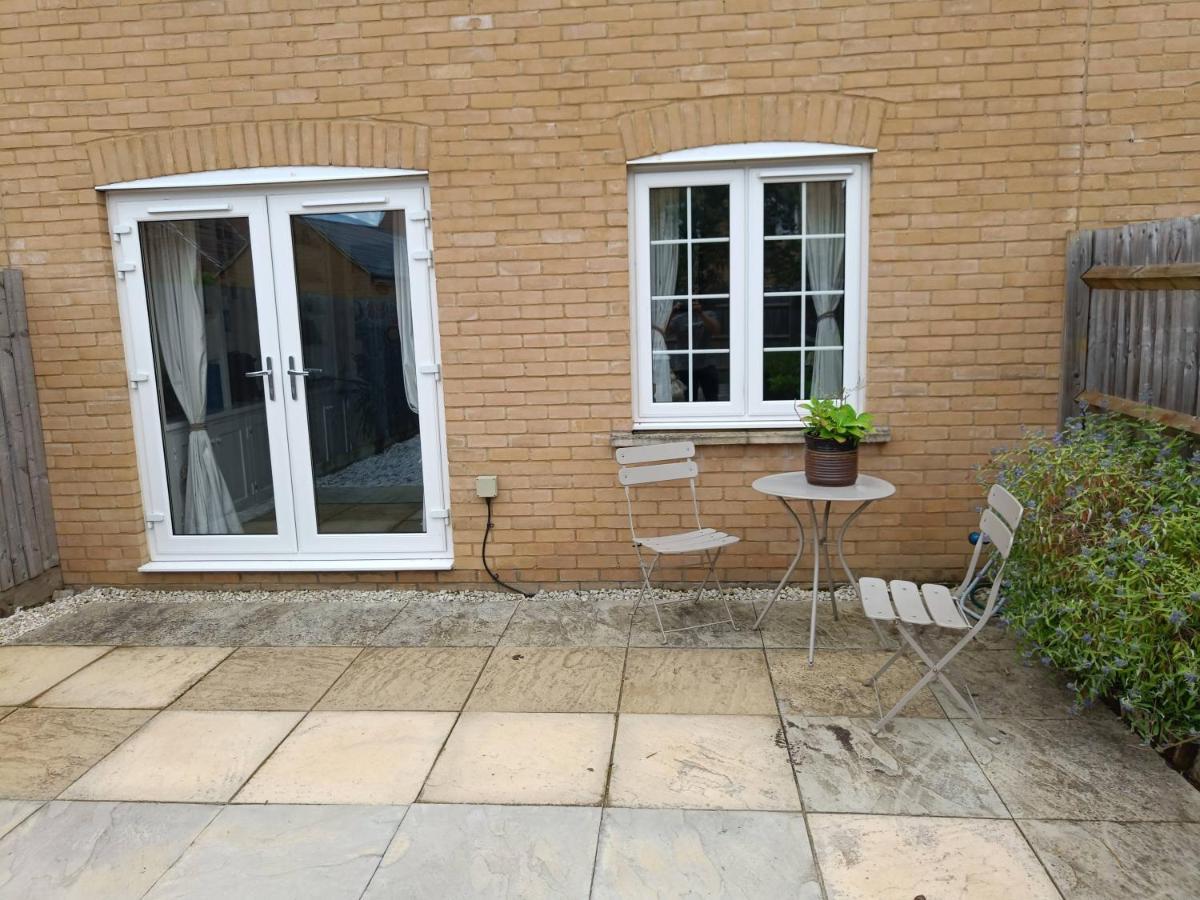 3 Bedroom Townhouse Near Bicester Village 외부 사진